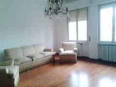TRILOCALE IN BORGO DEL PARMIGIANINO