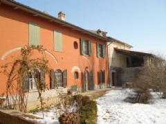 TRILOCALE IN CASCINALE CON VISTA PANORAMICA