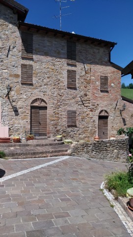 Rustico - Cascina NEVIANO DEGLI ARDUINI vendita  Neviano degli Arduini  Maggioni Immobiliare